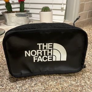 Authentic North Face crossbody/shoulder/waist bag.